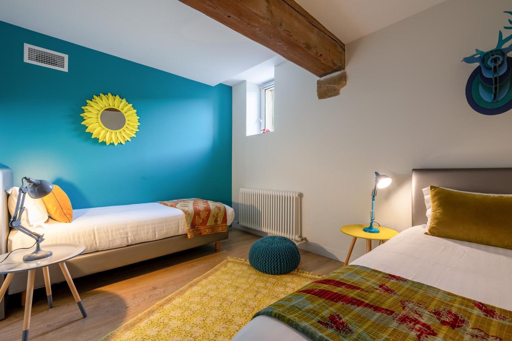 La Cour Des Sens Hotell Lagnes Exteriör bild